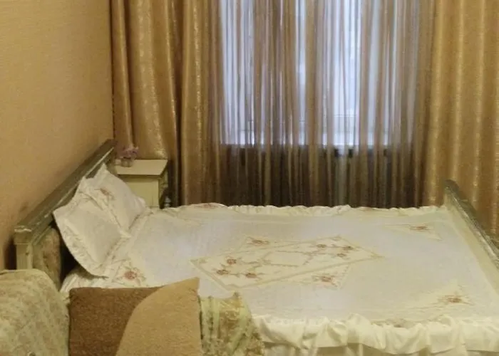 2 комнатная на ришельевской Apartment